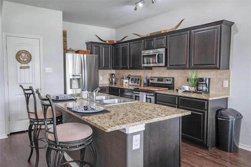 249 Meadowlands Drive Ponder, TX 76259