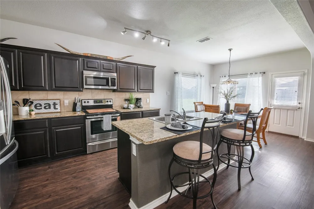 249 Meadowlands Drive Ponder, TX 76259