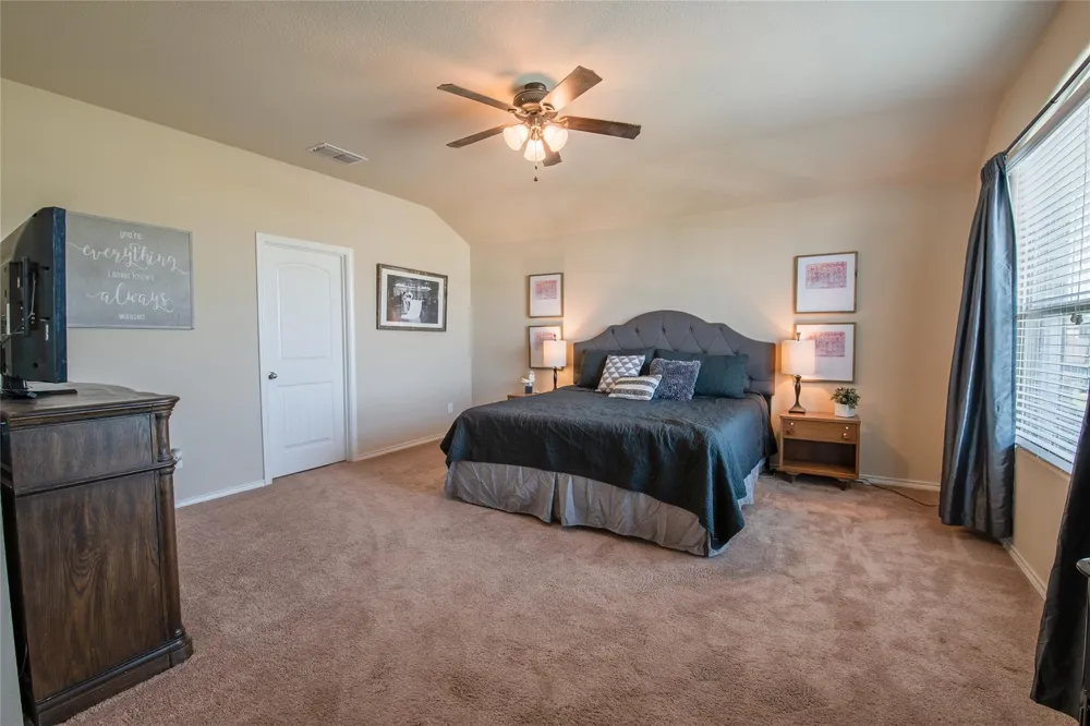 249 Meadowlands Drive Ponder, TX 76259
