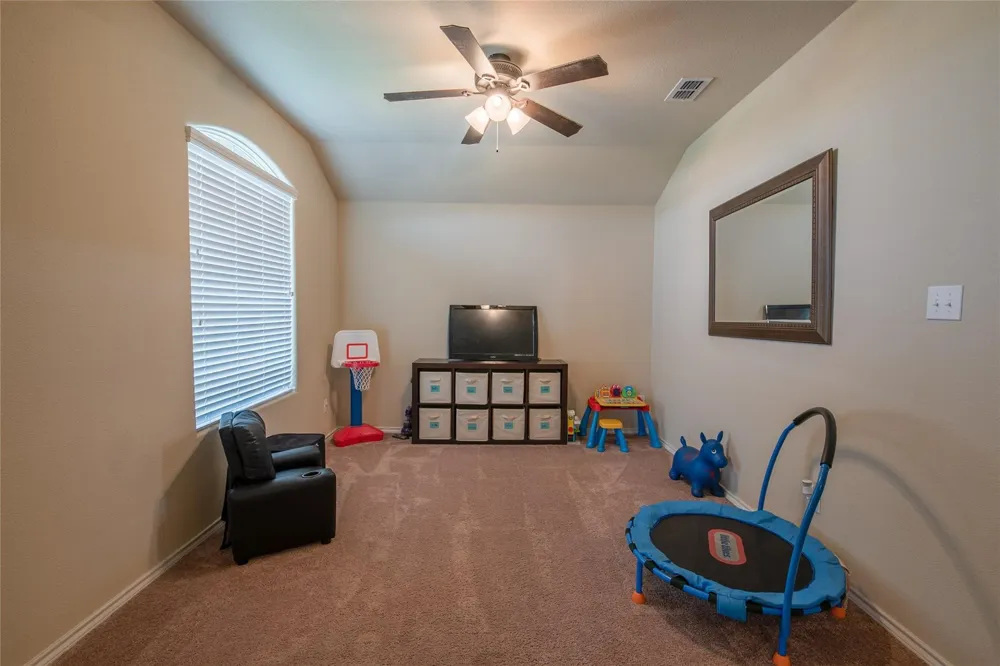 249 Meadowlands Drive Ponder, TX 76259