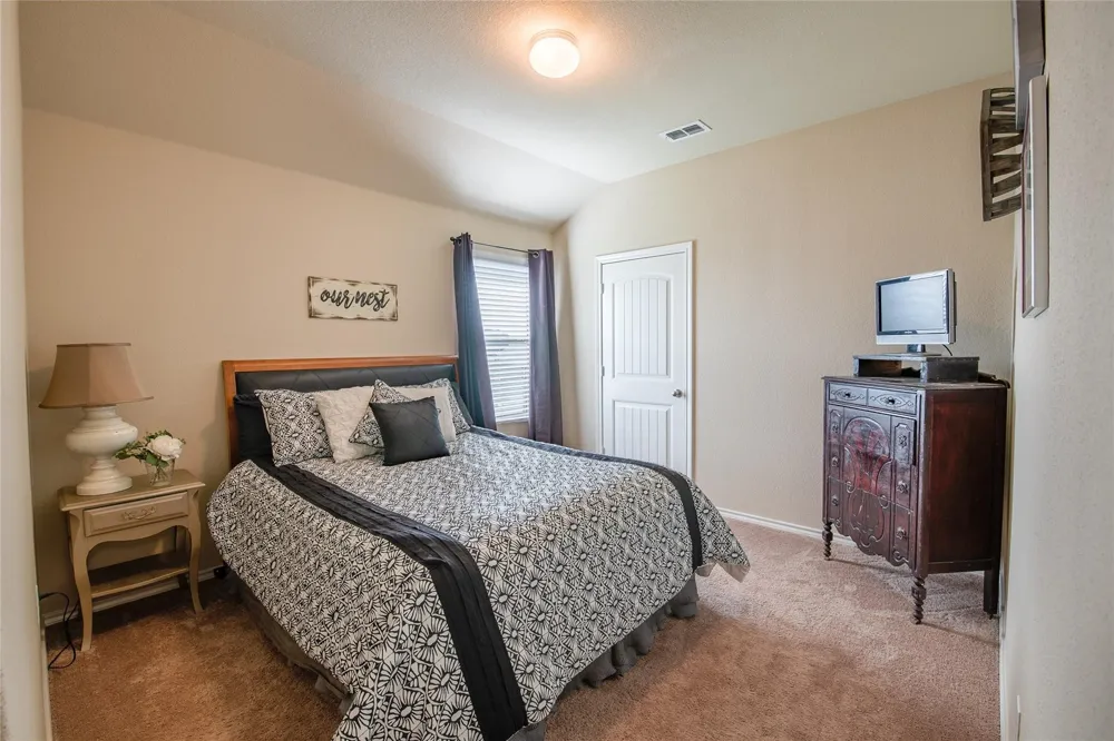 249 Meadowlands Drive Ponder, TX 76259