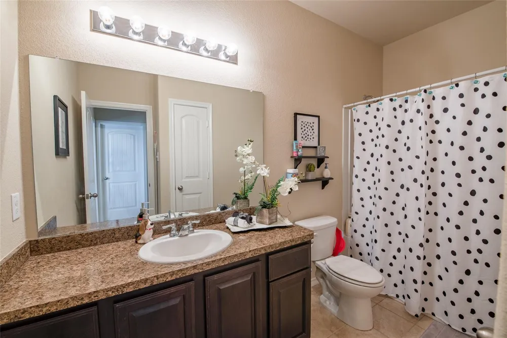 249 Meadowlands Drive Ponder, TX 76259