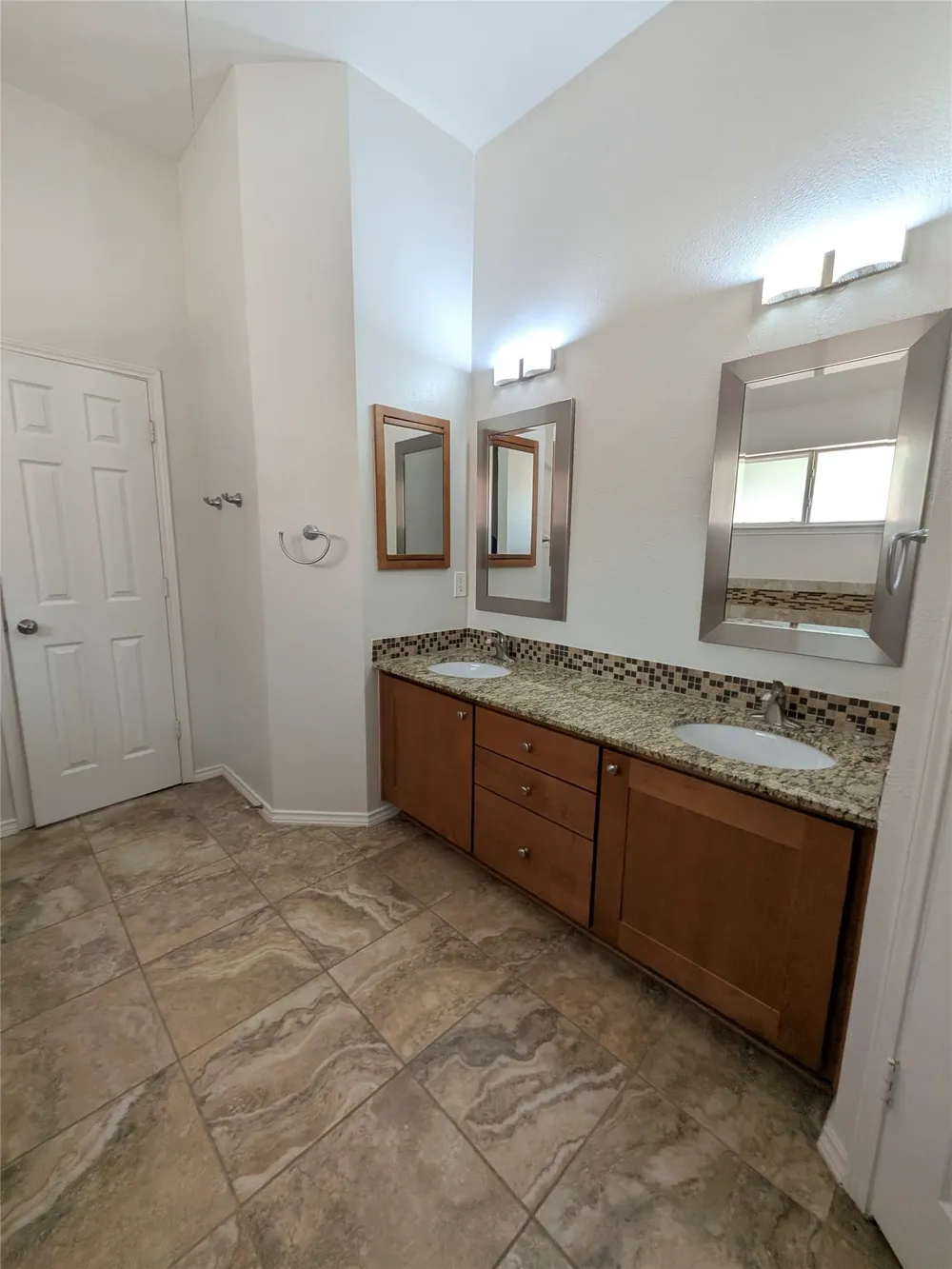 1705 Ingleside Drive Flower Mound, TX 75028