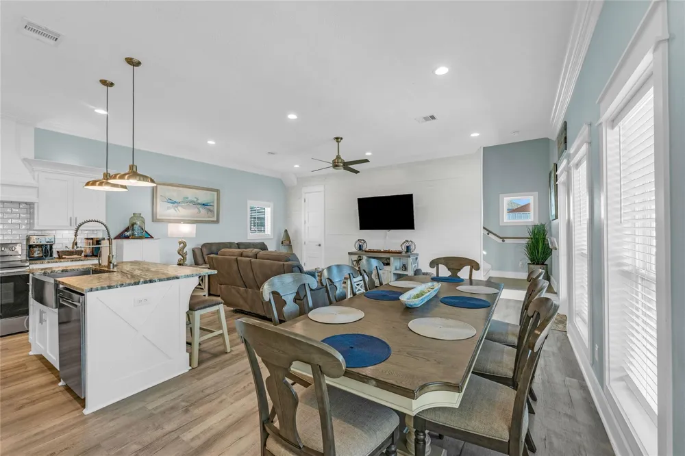 1978 Avenue I Crystal Beach, TX 77650