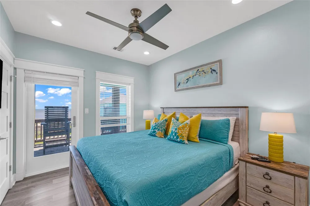 1978 Avenue I Crystal Beach, TX 77650