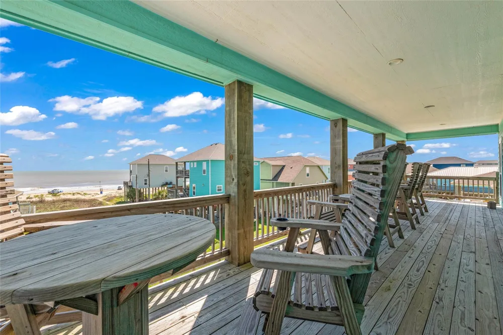 1978 Avenue I Crystal Beach, TX 77650