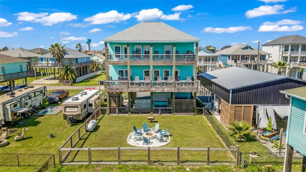 1978 Avenue I Crystal Beach, TX 77650