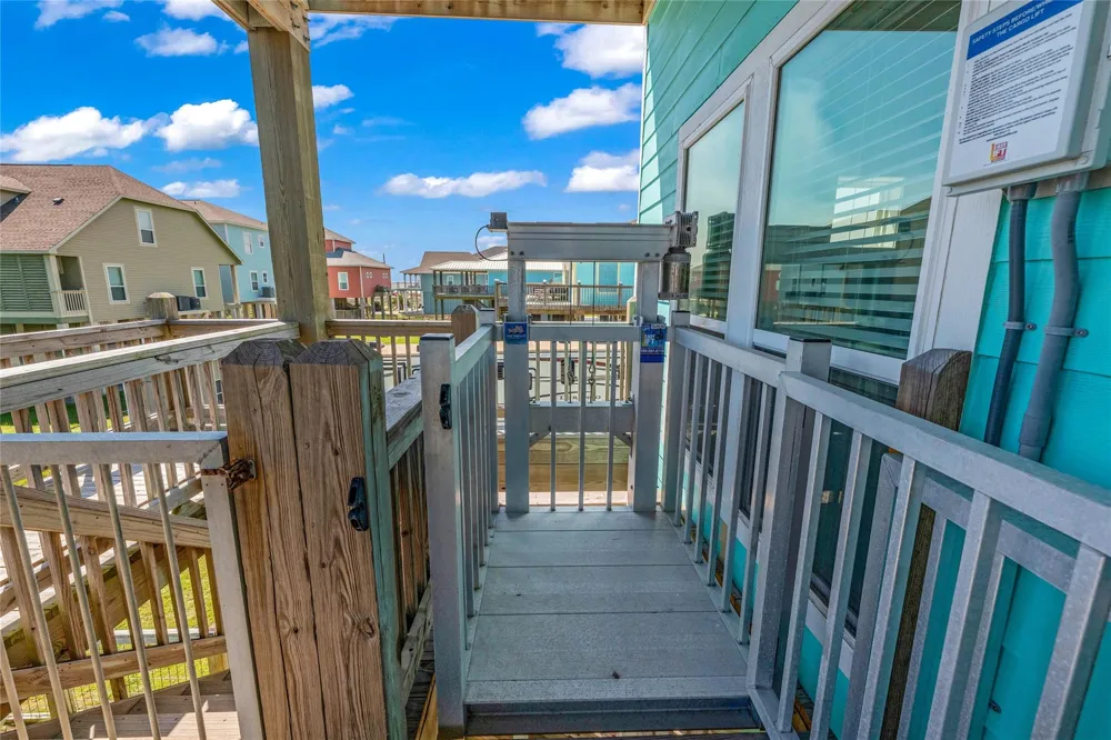 1978 Avenue I Crystal Beach, TX 77650