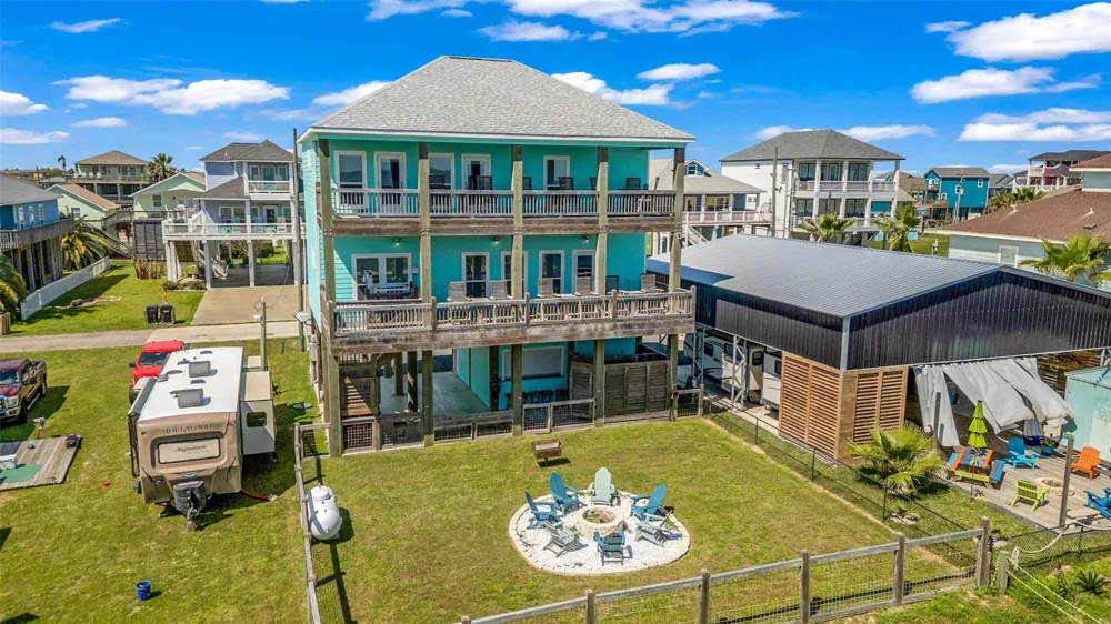 1978 Avenue I Crystal Beach, TX 77650