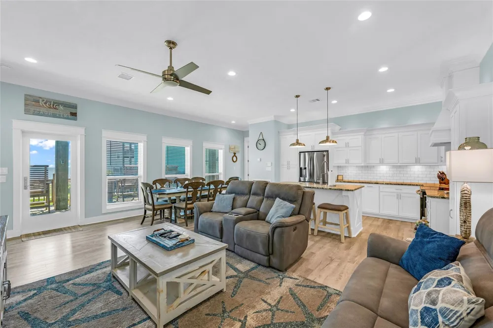 1978 Avenue I Crystal Beach, TX 77650