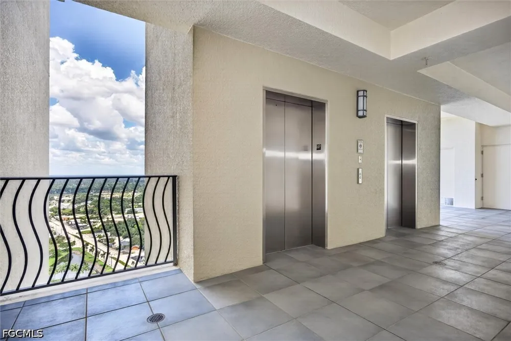 Oasis Grand Boulevard #MPH3 Fort Myers, FL 33916