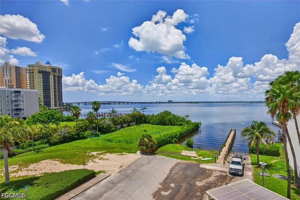 Oasis Grand Boulevard #MPH3 Fort Myers, FL 33916