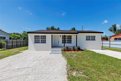 1325 NW 113th Ter