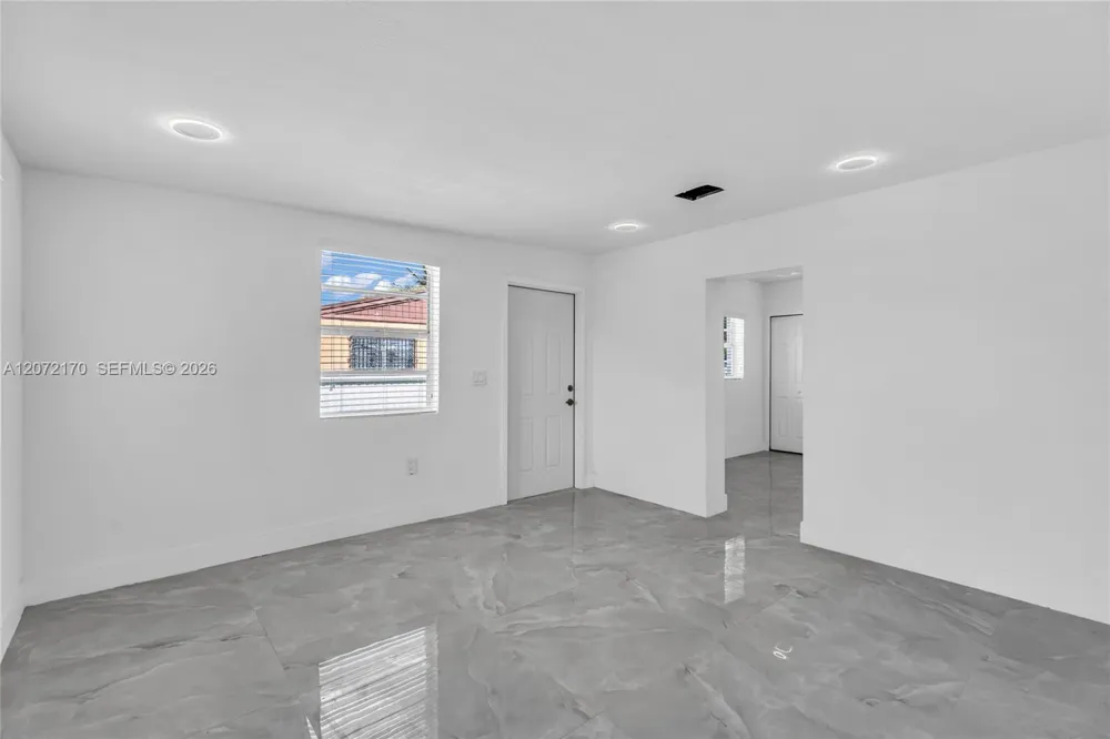 1325 NW 113th Ter Miami, FL 33167