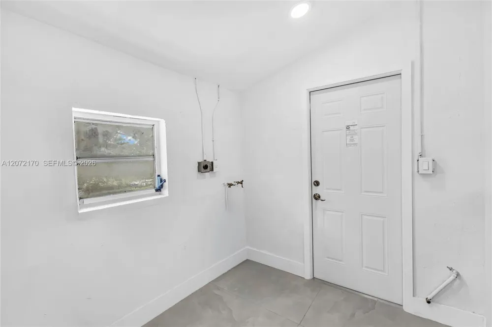 1325 NW 113th Ter Miami, FL 33167
