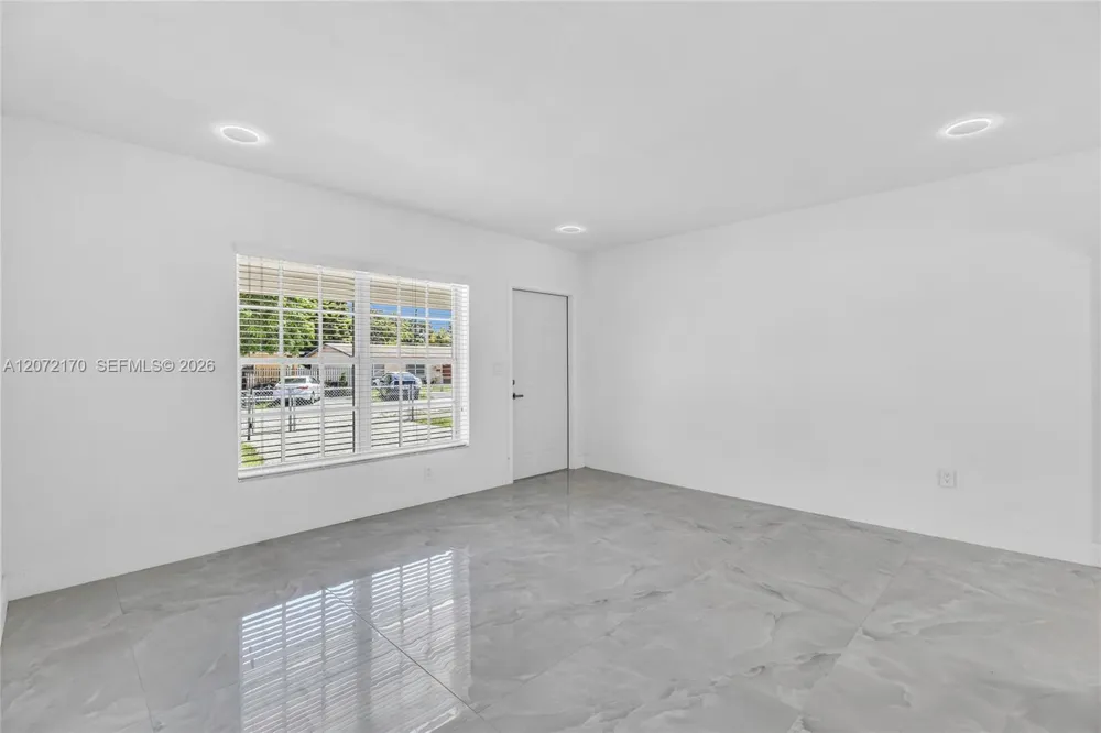 1325 NW 113th Ter Miami, FL 33167