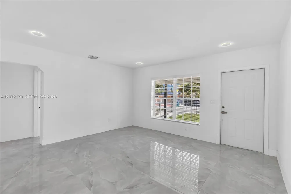 1325 NW 113th Ter Miami, FL 33167