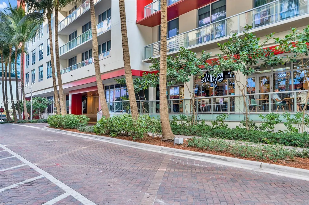777 Ocean Dr #S603 Hollywood, FL 33019