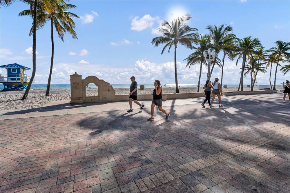 777 Ocean Dr #S603 Hollywood, FL 33019
