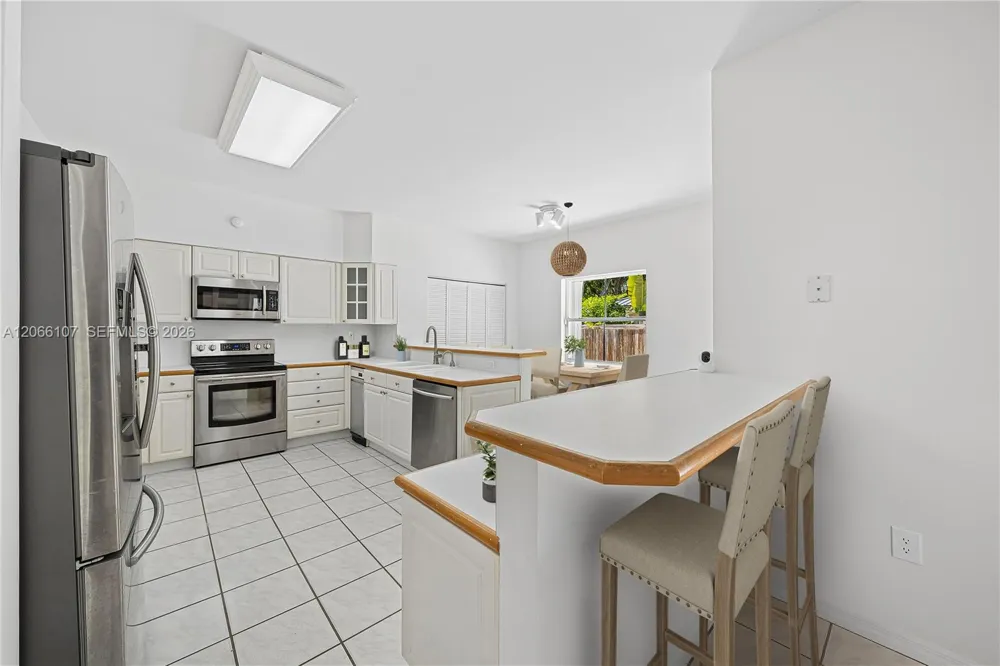 7605 SW 147th St Palmetto Bay, FL 33158