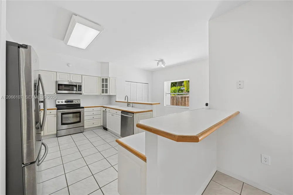 7605 SW 147th St Palmetto Bay, FL 33158