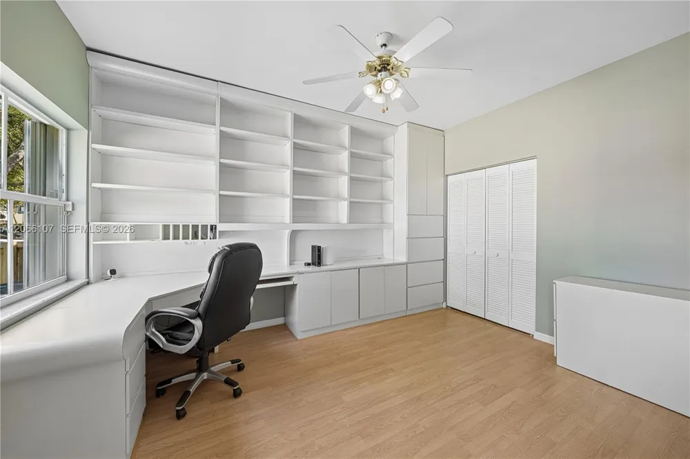 7605 SW 147th St Palmetto Bay, FL 33158