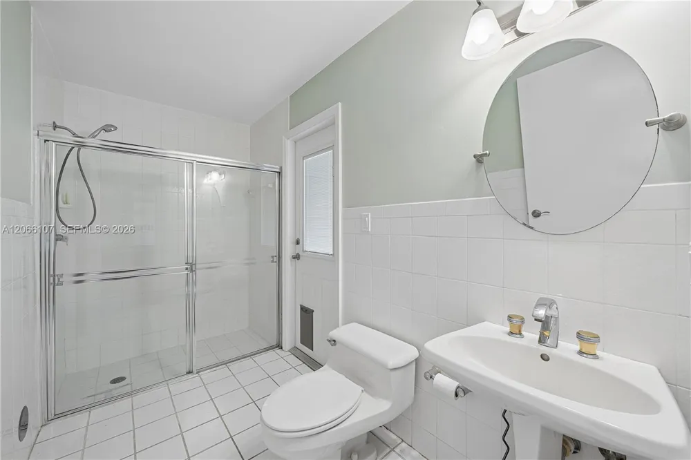 7605 SW 147th St Palmetto Bay, FL 33158