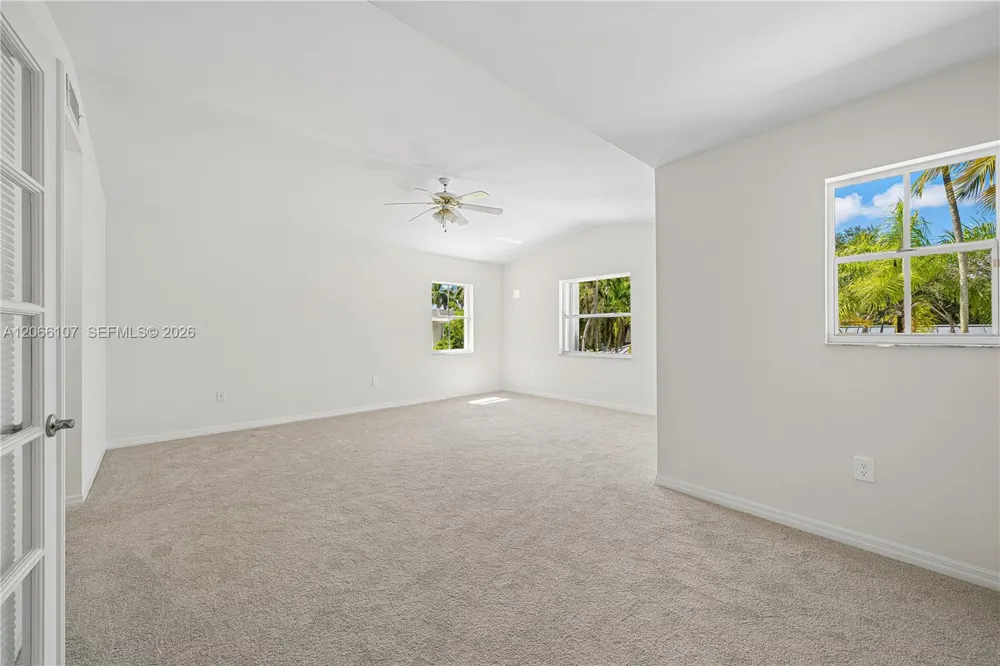 7605 SW 147th St Palmetto Bay, FL 33158
