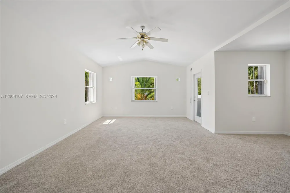 7605 SW 147th St Palmetto Bay, FL 33158