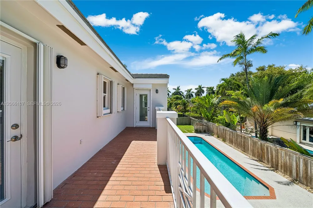 7605 SW 147th St Palmetto Bay, FL 33158