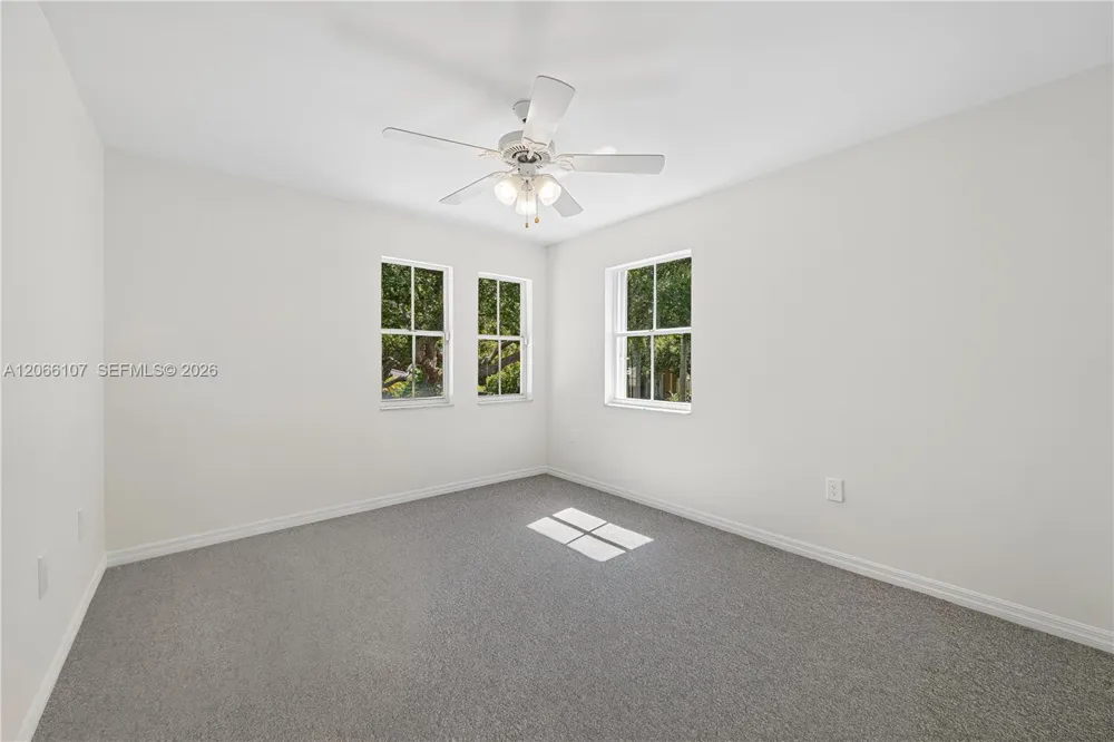 7605 SW 147th St Palmetto Bay, FL 33158