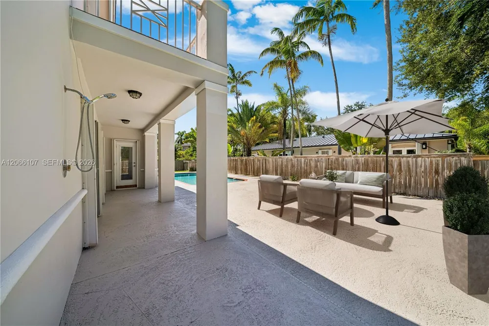 7605 SW 147th St Palmetto Bay, FL 33158