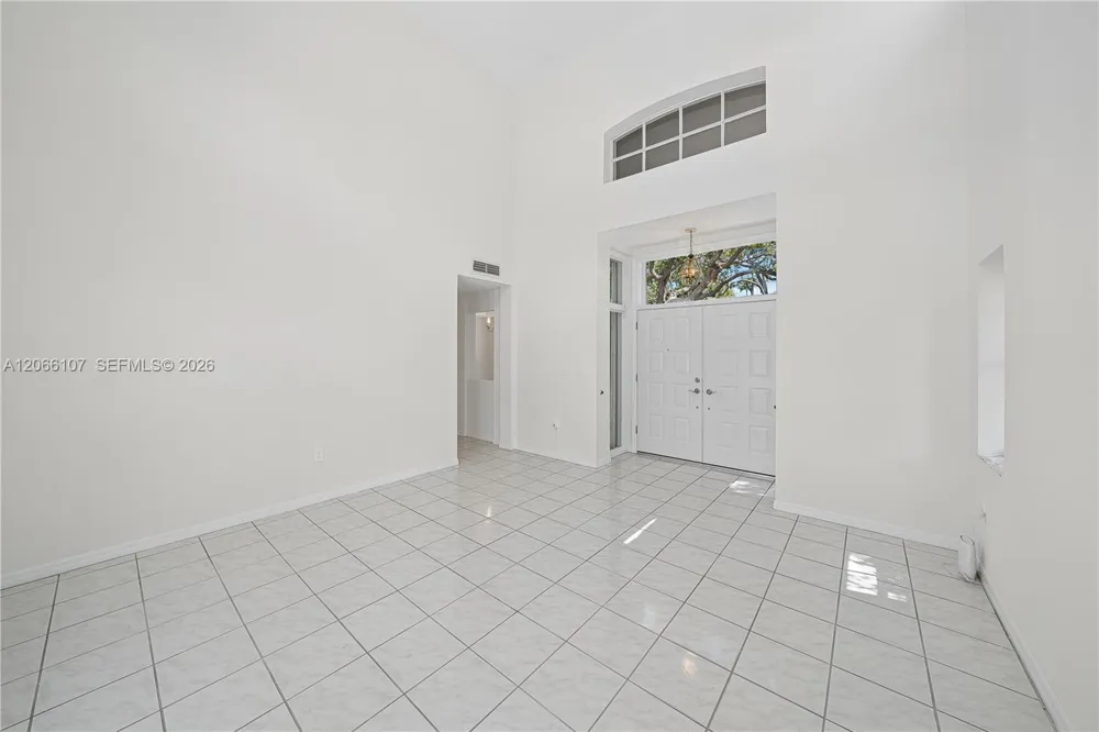 7605 SW 147th St Palmetto Bay, FL 33158