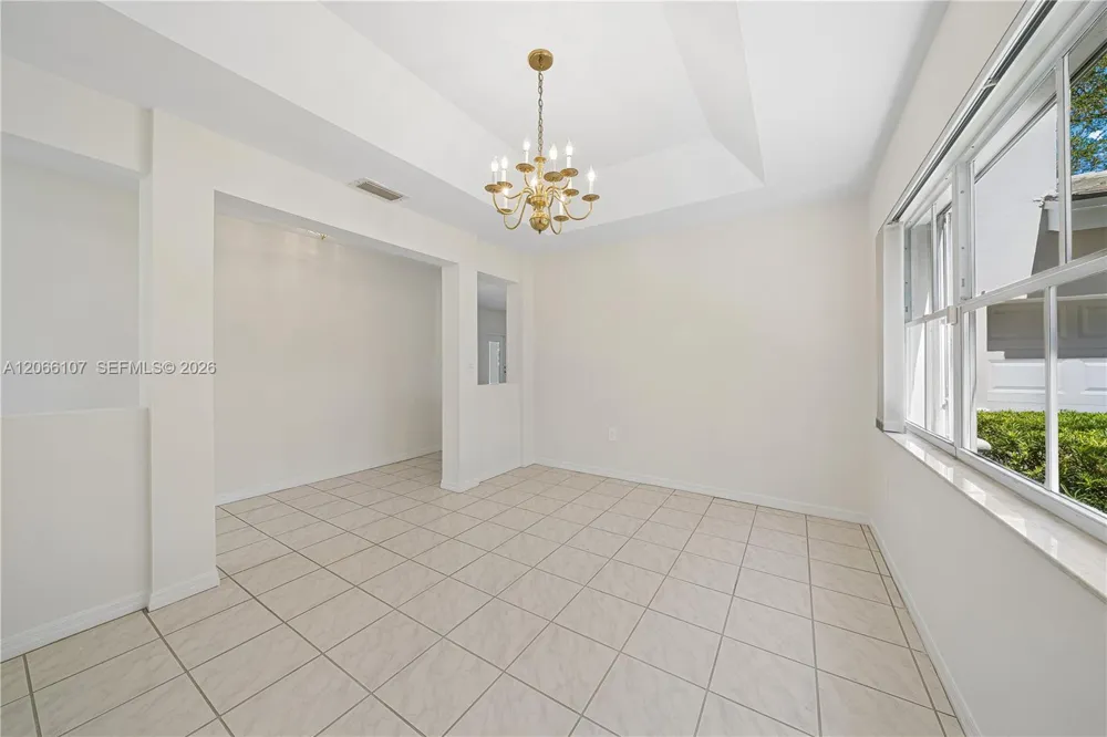 7605 SW 147th St Palmetto Bay, FL 33158