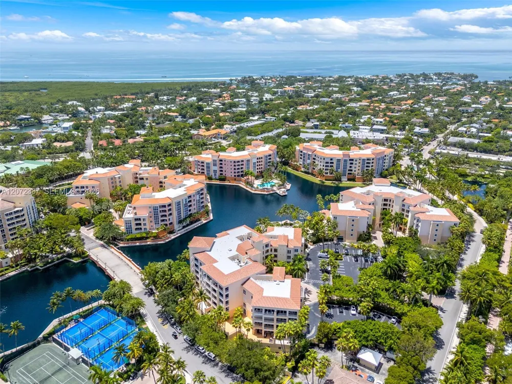 715 Crandon Blvd #PH-5 Key Biscayne, FL 33149