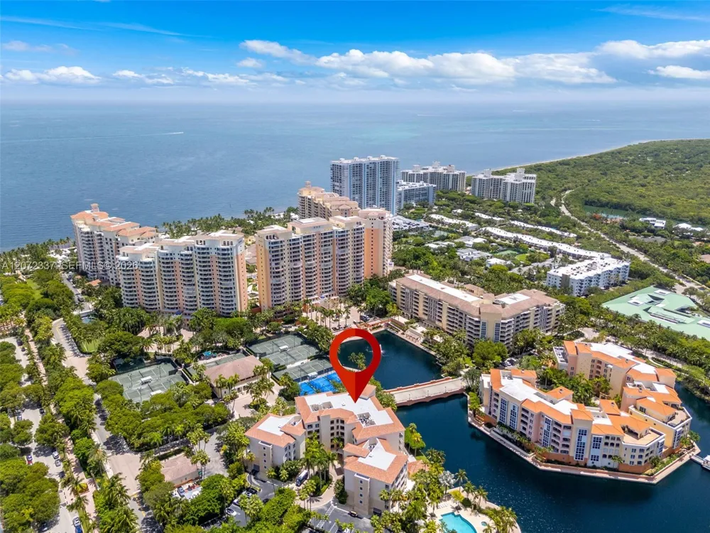 715 Crandon Blvd #PH-5 Key Biscayne, FL 33149