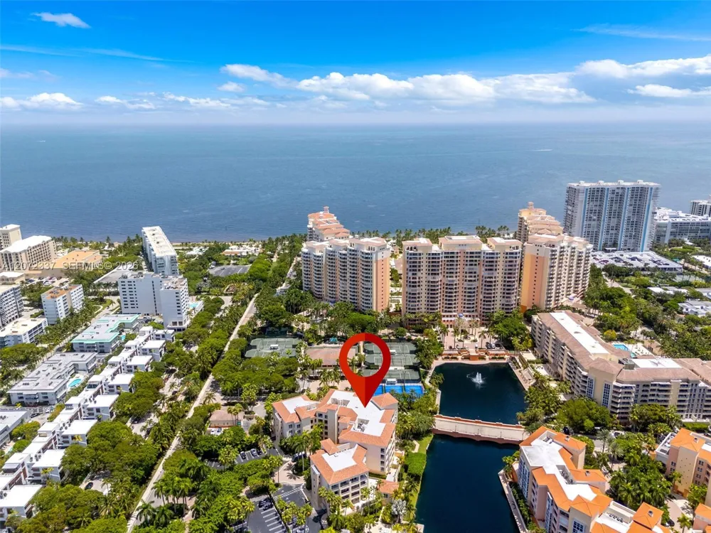 715 Crandon Blvd #PH-5 Key Biscayne, FL 33149