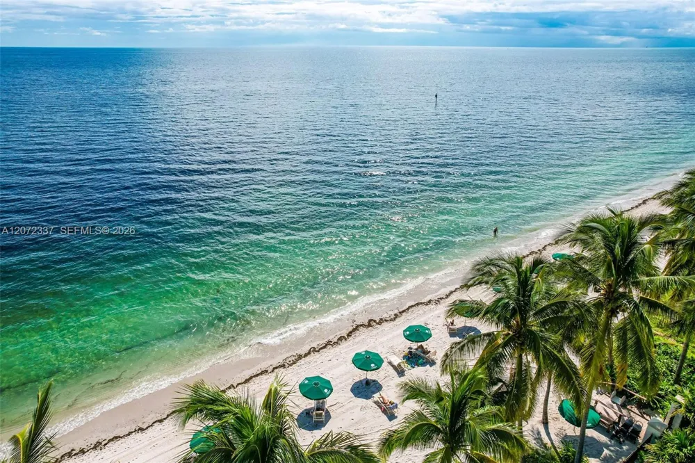715 Crandon Blvd #PH-5 Key Biscayne, FL 33149