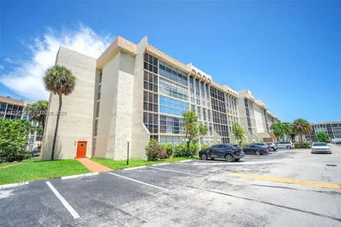 701 Three Islands Blvd #505