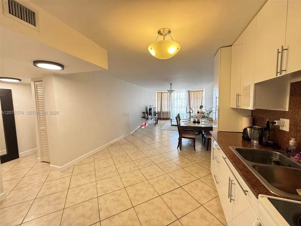 701 Three Islands Blvd #505 Hallandale Beach, FL 33009