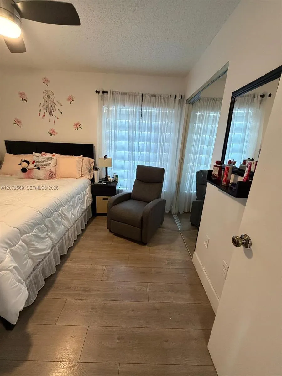 10958 72nd TER Miami, FL 33173