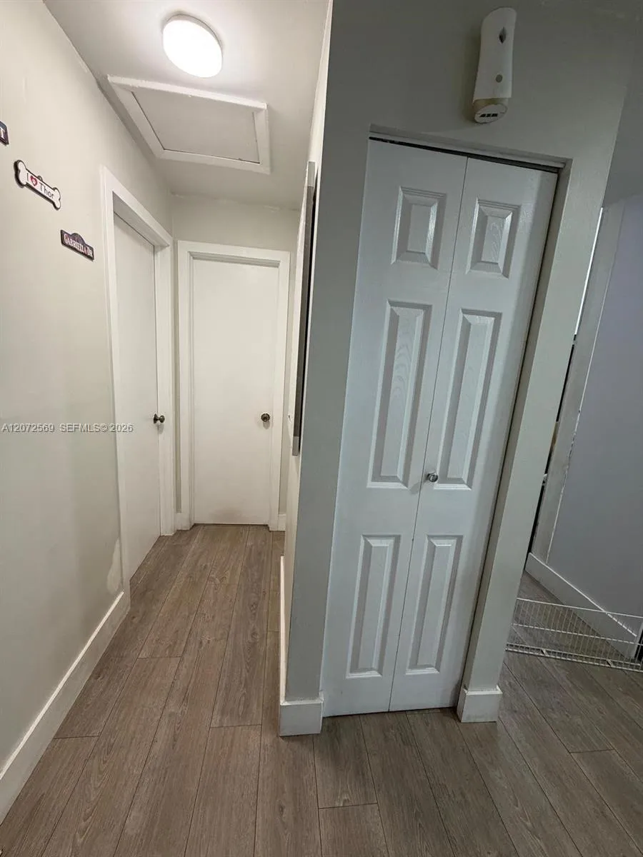 10958 72nd TER Miami, FL 33173