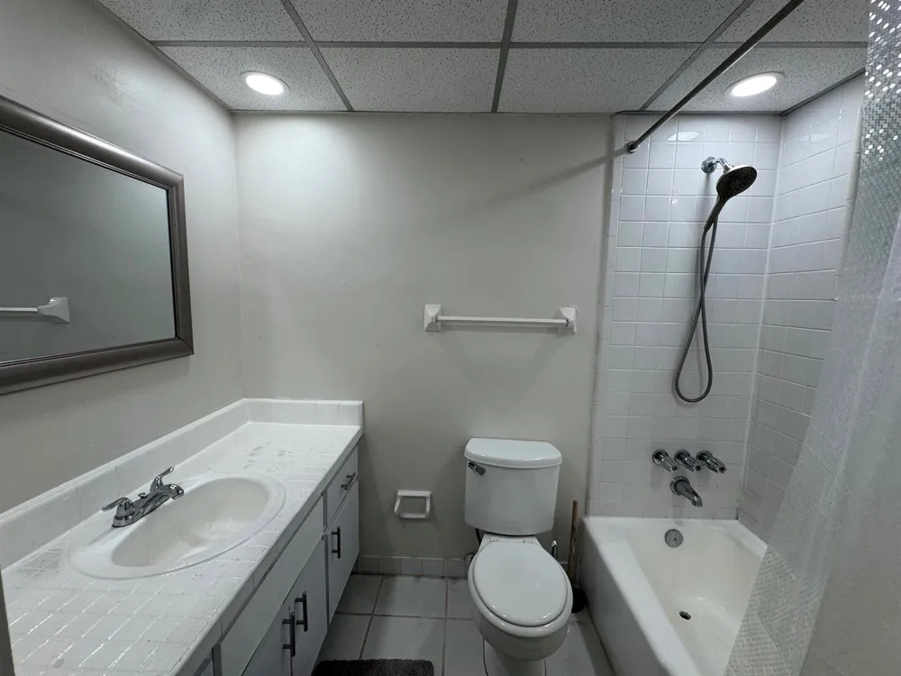 811 SE 16TH STREET #206 Fort Lauderdale, FL 33316