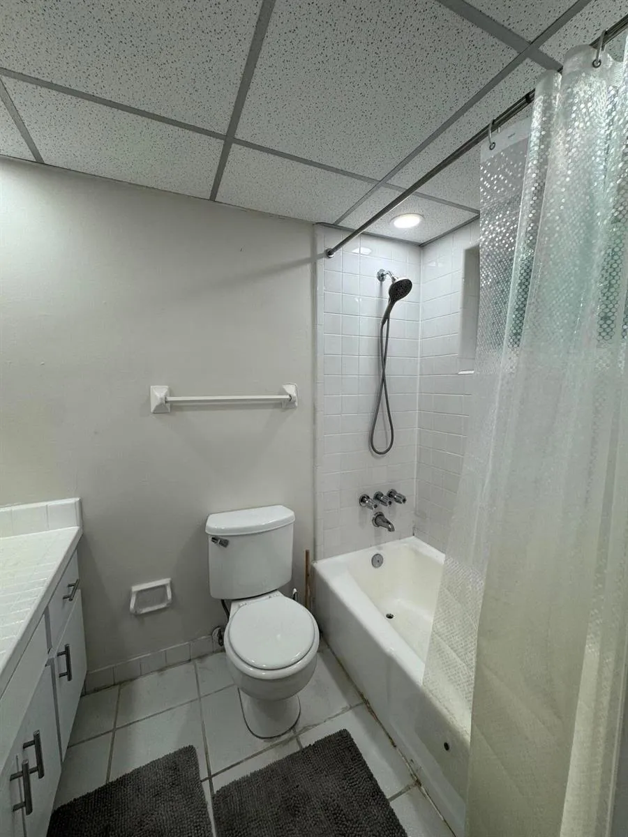 811 SE 16TH STREET #206 Fort Lauderdale, FL 33316