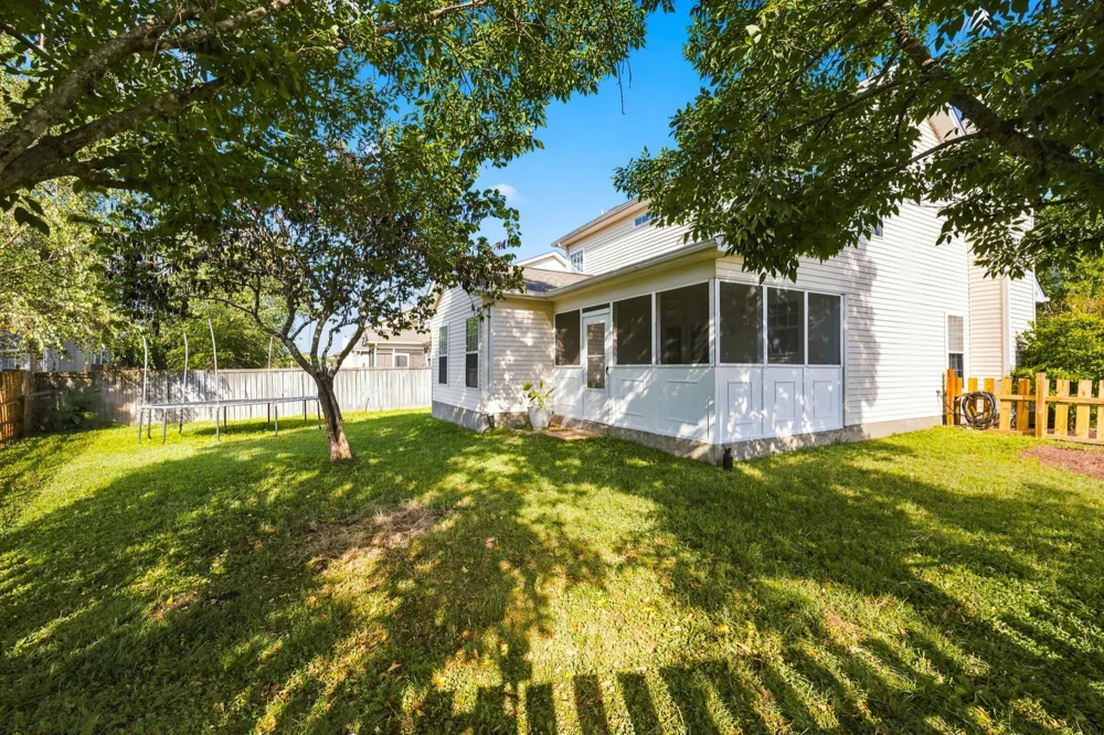 1298 Bending Creek Dr Antioch, TN 37013