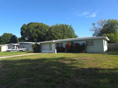 2913 ENGLEWOOD DRIVE