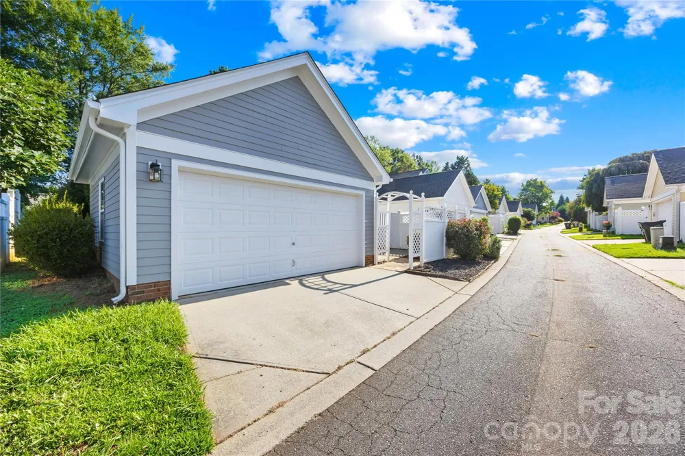 14514 Holly Springs Drive Huntersville, NC 28078