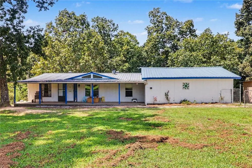 824 Fairview Farm Circle Lavonia, GA 30553