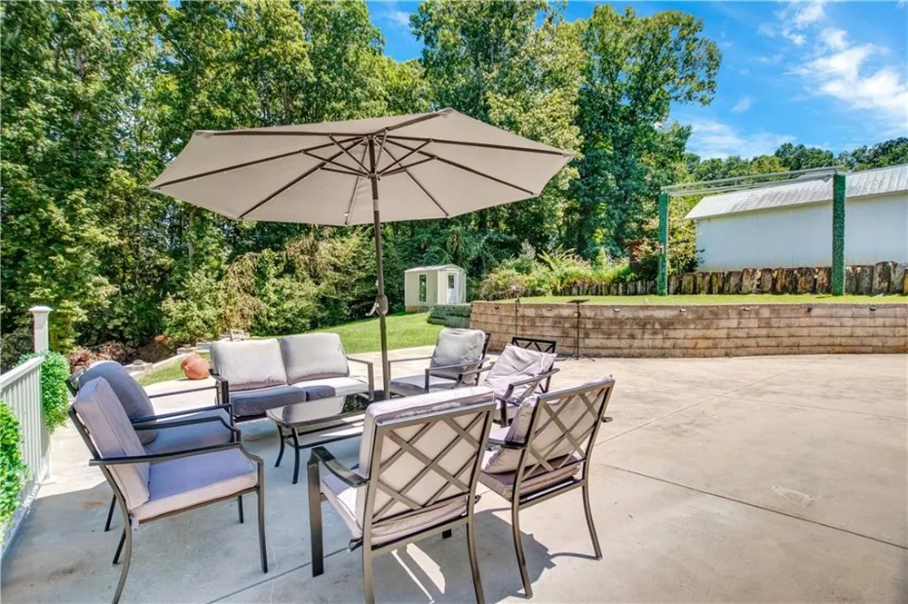 154 Sunset Street Clarkesville, GA 30523