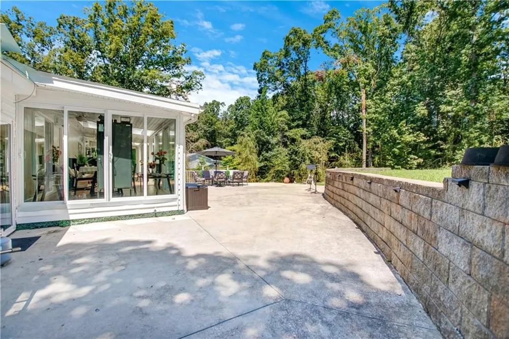 154 Sunset Street Clarkesville, GA 30523